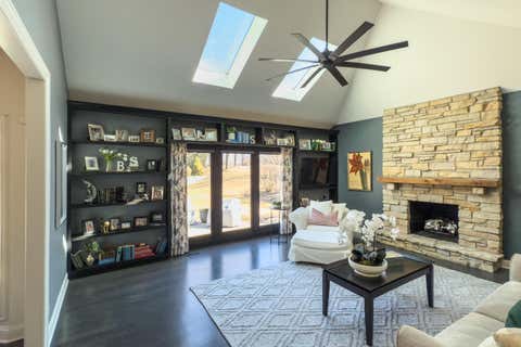 Tiny photo for 701 W Fairway View Drive, Algonquin, IL 60102 (MLS # 12743893)