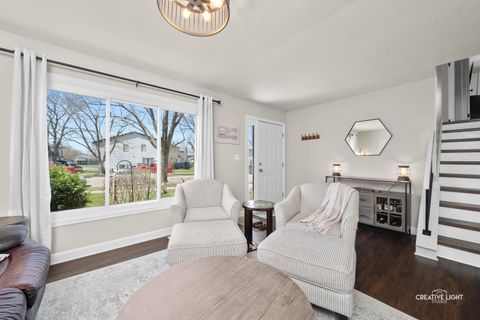 Tiny photo for 1335 Foxcroft Drive, Aurora, IL 60506 (MLS # 12612591)