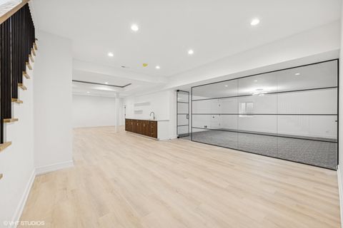 Tiny photo for 936 S Mitchell Avenue, Elmhurst, IL 60126 (MLS # 12601281)