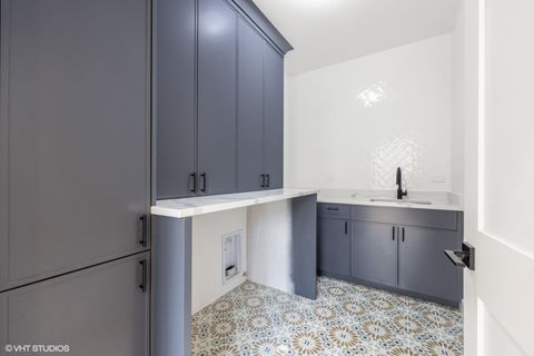 Tiny photo for 936 S Mitchell Avenue, Elmhurst, IL 60126 (MLS # 12601281)