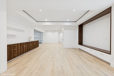 Tiny photo for 936 S Mitchell Avenue, Elmhurst, IL 60126 (MLS # 12601281)