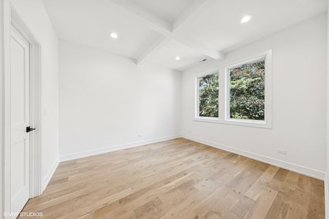 Tiny photo for 936 S Mitchell Avenue, Elmhurst, IL 60126 (MLS # 12601281)