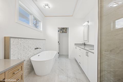 Tiny photo for 936 S Mitchell Avenue, Elmhurst, IL 60126 (MLS # 12601281)