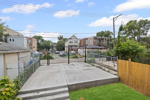Tiny photo for 4025 W Adams Street, Chicago, IL 60624 (MLS # 12491894)