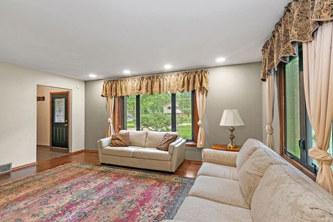 Tiny photo for 2916 Skyline Drive, Crystal Lake, IL 60012 (MLS # 12596339)