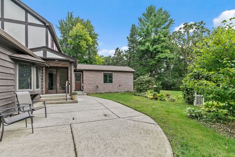 Tiny photo for 2916 Skyline Drive, Crystal Lake, IL 60012 (MLS # 12596339)