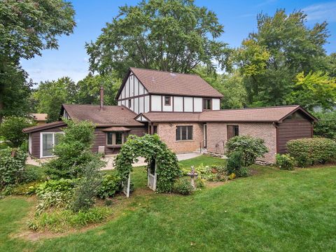 Tiny photo for 2916 Skyline Drive, Crystal Lake, IL 60012 (MLS # 12596339)