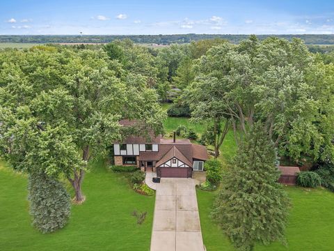 Tiny photo for 2916 Skyline Drive, Crystal Lake, IL 60012 (MLS # 12596339)