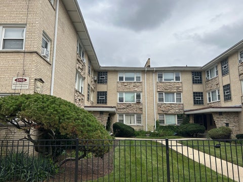 Photo of 6968 W Diversey Avenue #6, Chicago, IL 60707 (MLS # 12768073)