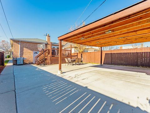 Tiny photo for 3507 N Narragansett Avenue, Chicago, IL 60634 (MLS # 12534160)