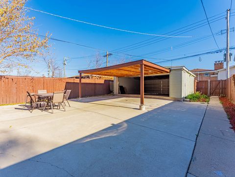 Tiny photo for 3507 N Narragansett Avenue, Chicago, IL 60634 (MLS # 12534160)