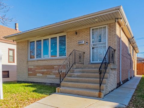 Tiny photo for 3507 N Narragansett Avenue, Chicago, IL 60634 (MLS # 12534160)