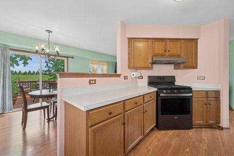 Tiny photo for 1216 Kensington Drive, Mundelein, IL 60060 (MLS # 12489956)