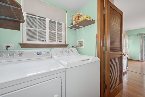 Tiny photo for 1216 Kensington Drive, Mundelein, IL 60060 (MLS # 12489956)