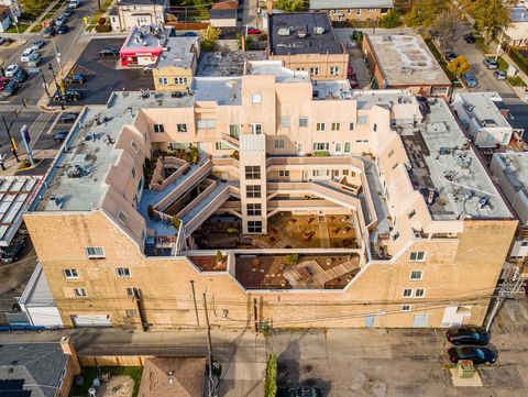 Tiny photo for 6337 Roosevelt Road #309, Berwyn, IL 60402 (MLS # 12635299)