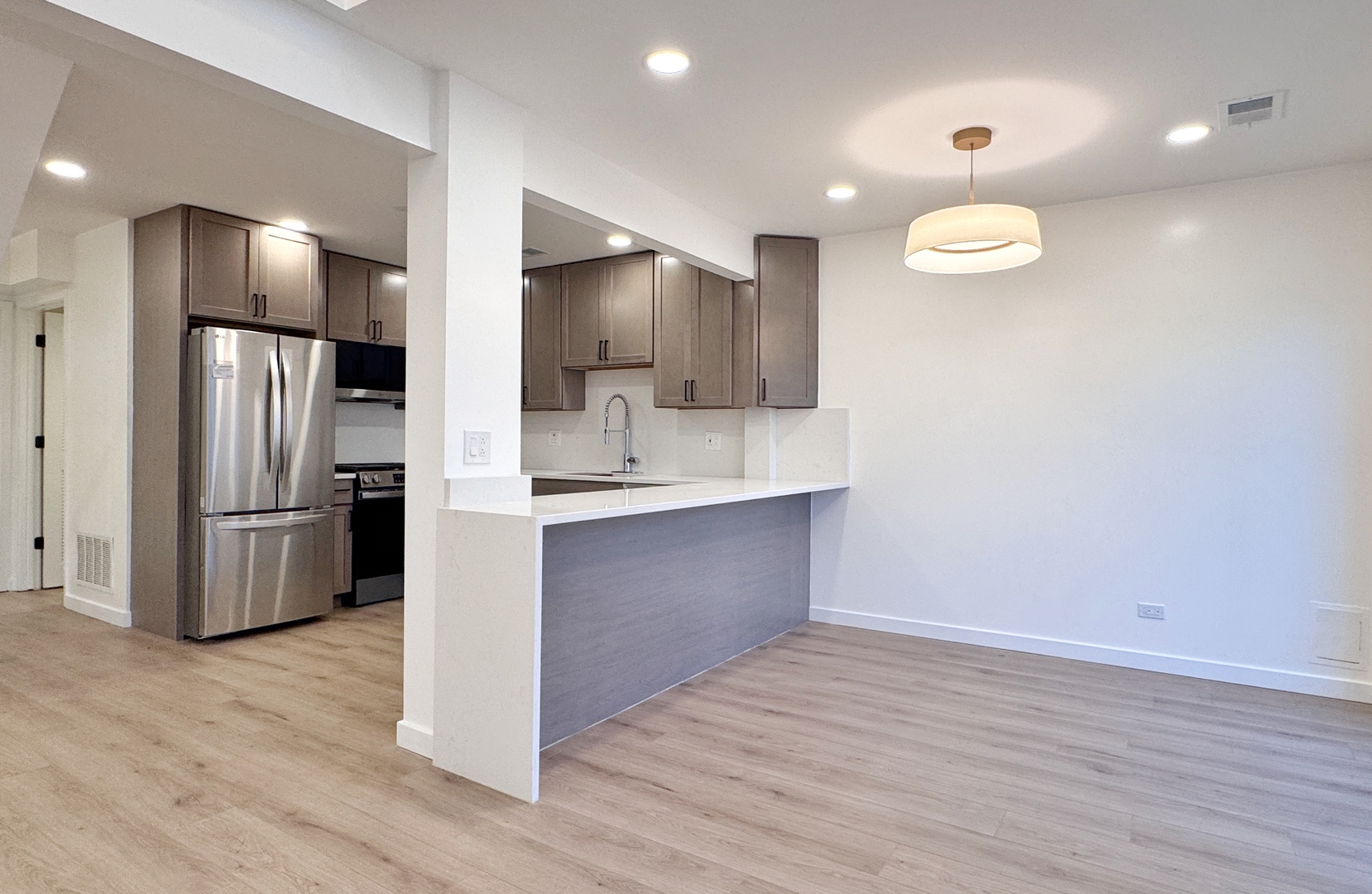 2326 Hamilton Place 2326
