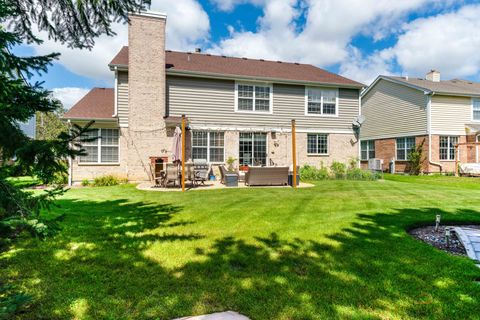 Tiny photo for 371 Sycamore Street, Vernon Hills, IL 60061 (MLS # 12602810)