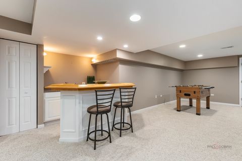 Tiny photo for 371 Sycamore Street, Vernon Hills, IL 60061 (MLS # 12602810)