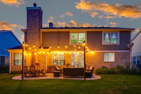 Tiny photo for 371 Sycamore Street, Vernon Hills, IL 60061 (MLS # 12602810)