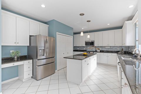 Tiny photo for 371 Sycamore Street, Vernon Hills, IL 60061 (MLS # 12602810)