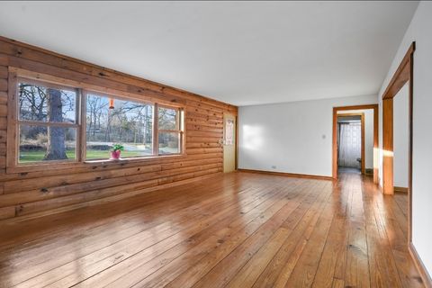 Tiny photo for 1630 Raymond Street, South Elgin, IL 60177 (MLS # 12598387)