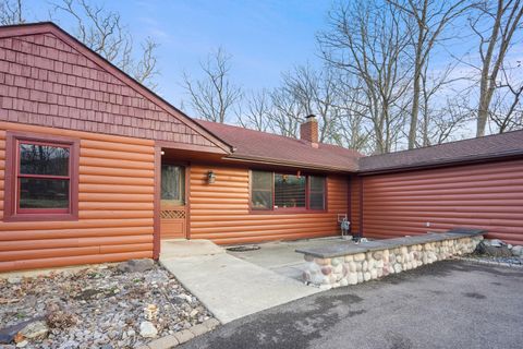 Tiny photo for 1630 Raymond Street, South Elgin, IL 60177 (MLS # 12598387)