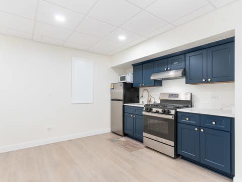 Tiny photo for 387 South Pointe Avenue, South Elgin, IL 60177 (MLS # 12615391)