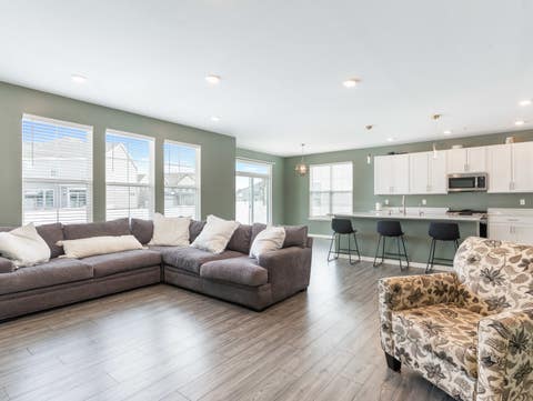 Tiny photo for 387 South Pointe Avenue, South Elgin, IL 60177 (MLS # 12615391)