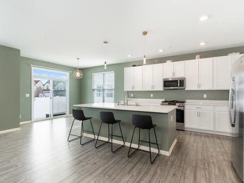 Tiny photo for 387 South Pointe Avenue, South Elgin, IL 60177 (MLS # 12615391)
