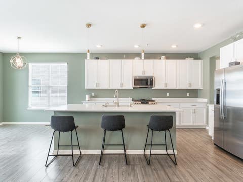 Tiny photo for 387 South Pointe Avenue, South Elgin, IL 60177 (MLS # 12615391)