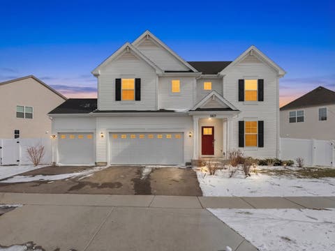 Photo of 387 South Pointe Avenue, South Elgin, IL 60177 (MLS # 12615391)