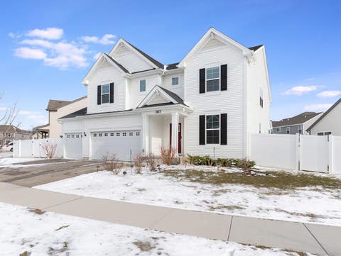 Tiny photo for 387 South Pointe Avenue, South Elgin, IL 60177 (MLS # 12615391)