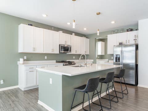 Tiny photo for 387 South Pointe Avenue, South Elgin, IL 60177 (MLS # 12615391)