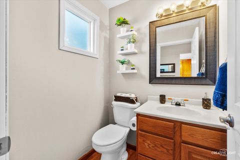 Tiny photo for 308 Peppertree Lane, Aurora, IL 60504 (MLS # 12584787)