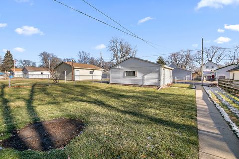 Tiny photo for 372 S Center Avenue, Bradley, IL 60915 (MLS # 12545486)