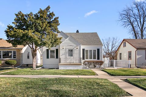 Photo of 372 S Center Avenue, Bradley, IL 60915 (MLS # 12545486)