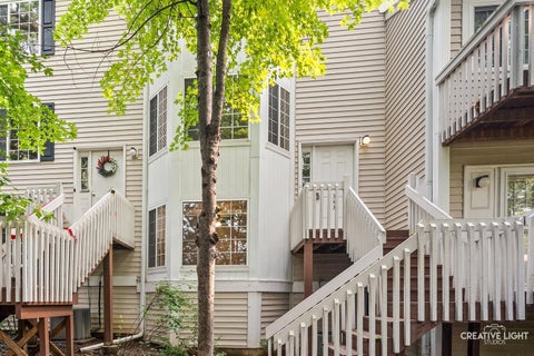 Photo of 343 W Treehouse Lane, Round Lake, IL 60073 (MLS # 12731744)