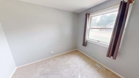 Tiny photo for 334 S SEYMOUR Avenue, Mundelein, IL 60060 (MLS # 12708102)