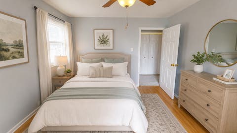 Tiny photo for 334 S SEYMOUR Avenue, Mundelein, IL 60060 (MLS # 12708102)