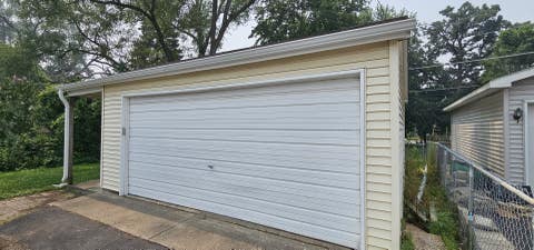 Tiny photo for 334 S SEYMOUR Avenue, Mundelein, IL 60060 (MLS # 12708102)