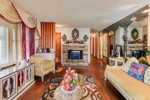 Tiny photo for 2032 S 22nd Avenue, Broadview, IL 60155 (MLS # 12510285)