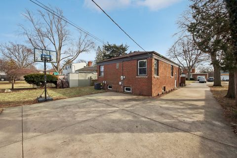 Tiny photo for 534 Hermitage Drive, Deerfield, IL 60015 (MLS # 12576149)