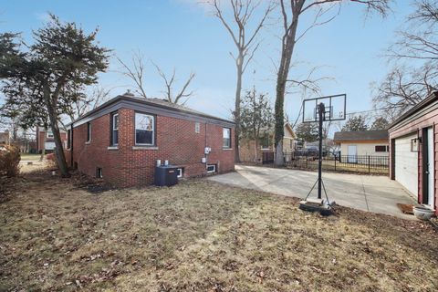 Tiny photo for 534 Hermitage Drive, Deerfield, IL 60015 (MLS # 12576149)