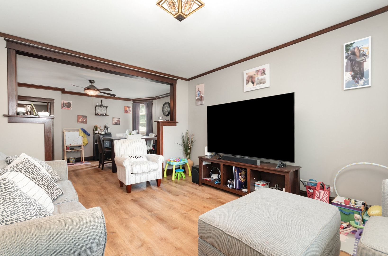 4039 N Melvina Avenue