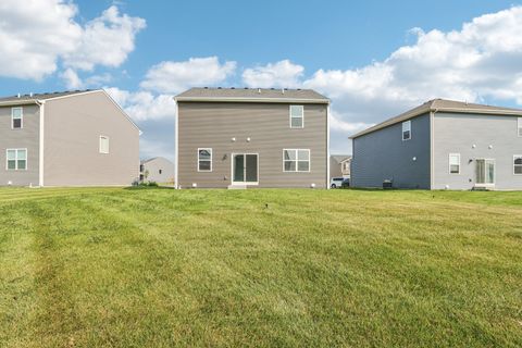 Tiny photo for 1552 Aspen Court, Pingree Grove, IL 60140 (MLS # 12487881)