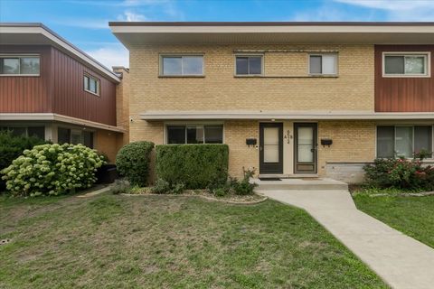 Photo of 6524 N Northwest Highway #A, Chicago, IL 60631 (MLS # 12601131)