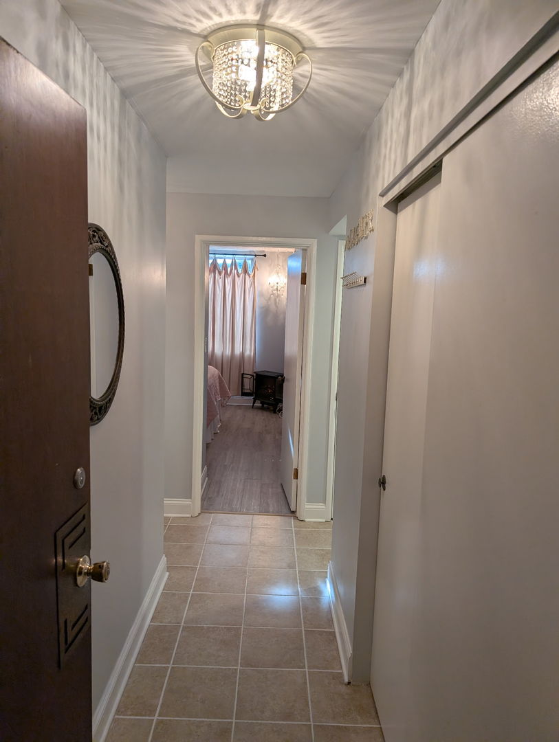 110 W Butterfield Road 309S