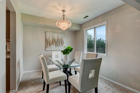 Tiny photo for 121 Heath Place, Westmont, IL 60559 (MLS # 12683298)