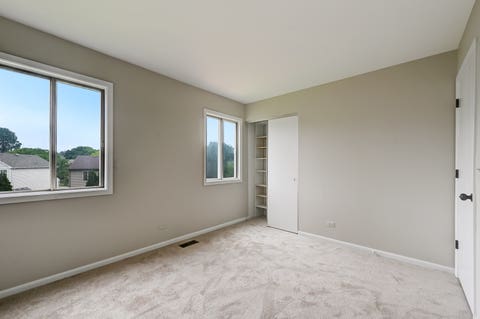 Tiny photo for 121 Heath Place, Westmont, IL 60559 (MLS # 12683298)