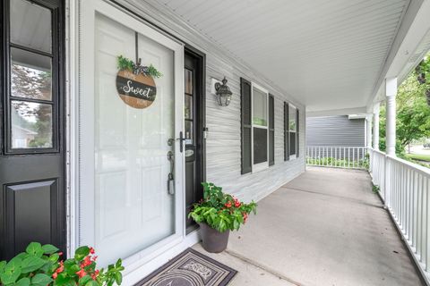 Tiny photo for 2032 Swan Lane, Elgin, IL 60123 (MLS # 12446411)